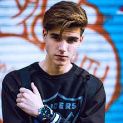 Павел (uotuojgukkhf689)